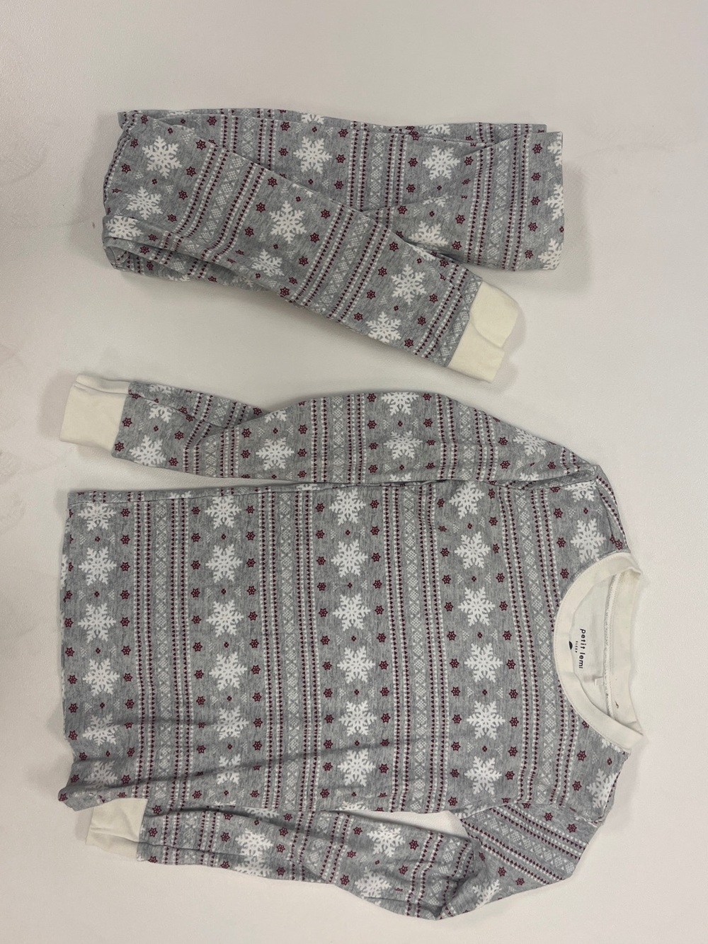Petit Lem Grey Snowflake Pajama Set with Cream Cuffs